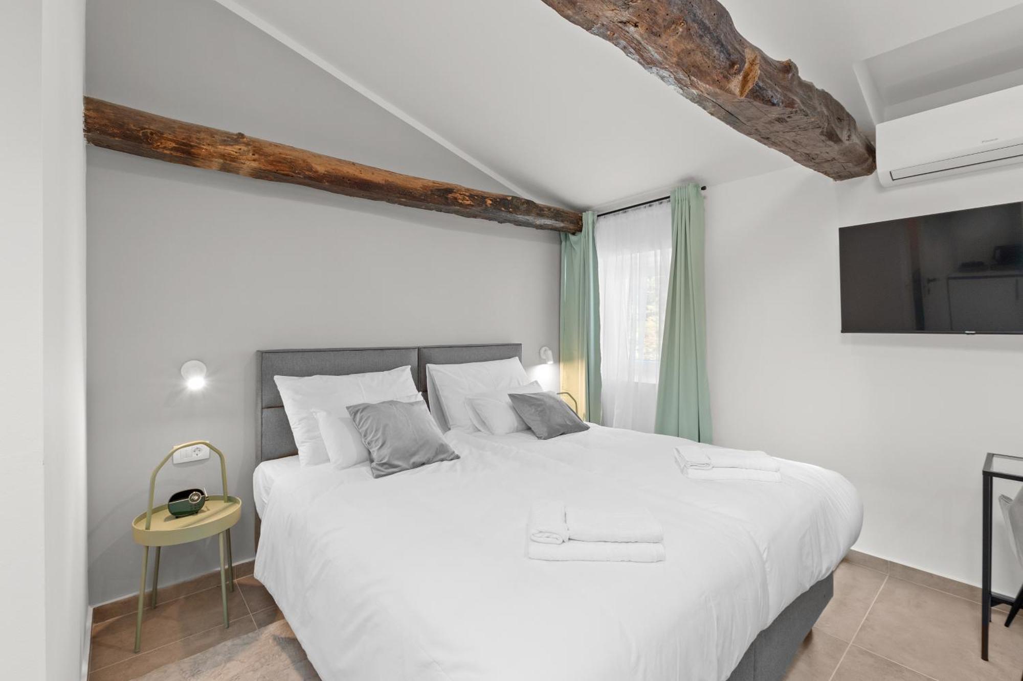 Konoba Most Rooms Buzet Eksteriør billede